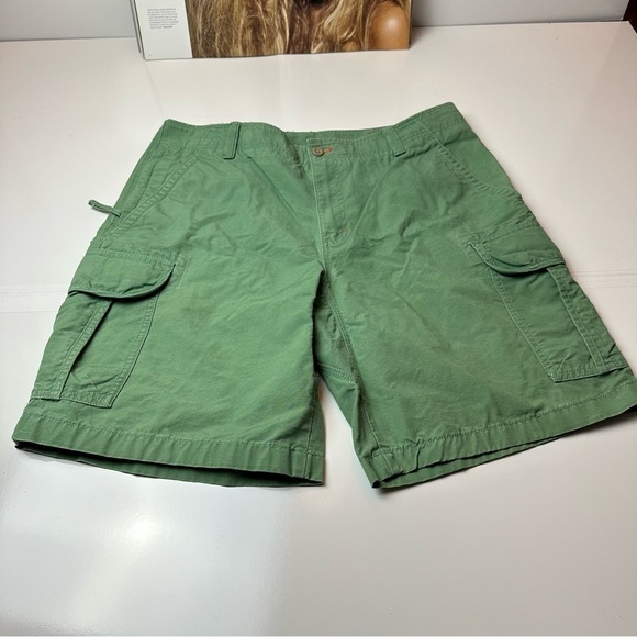 L.L Bean Cargo Shorts - Picture 1 of 9